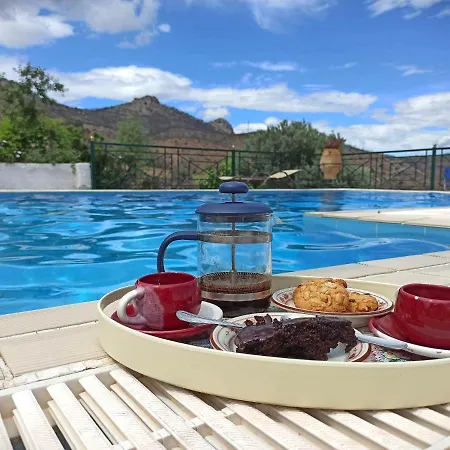 Theonymfi Βίλα Galatakion