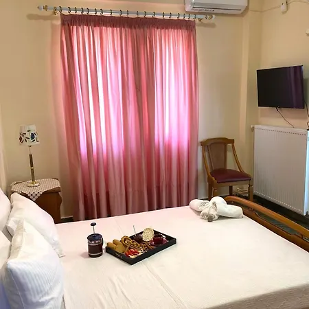 Theonymfi Βίλα Galatakion